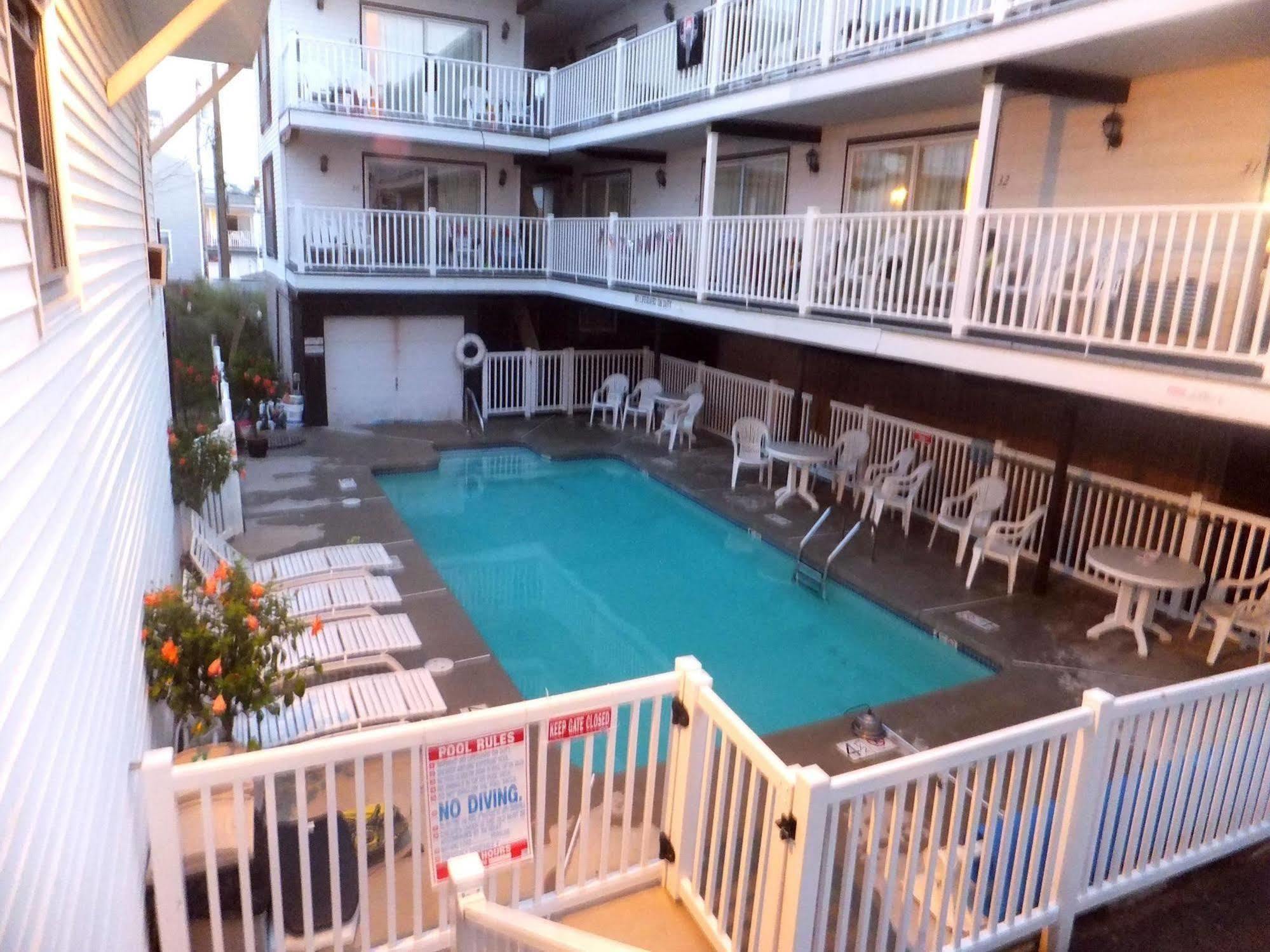 The Pelham Resort Motel Hampton Exterior foto