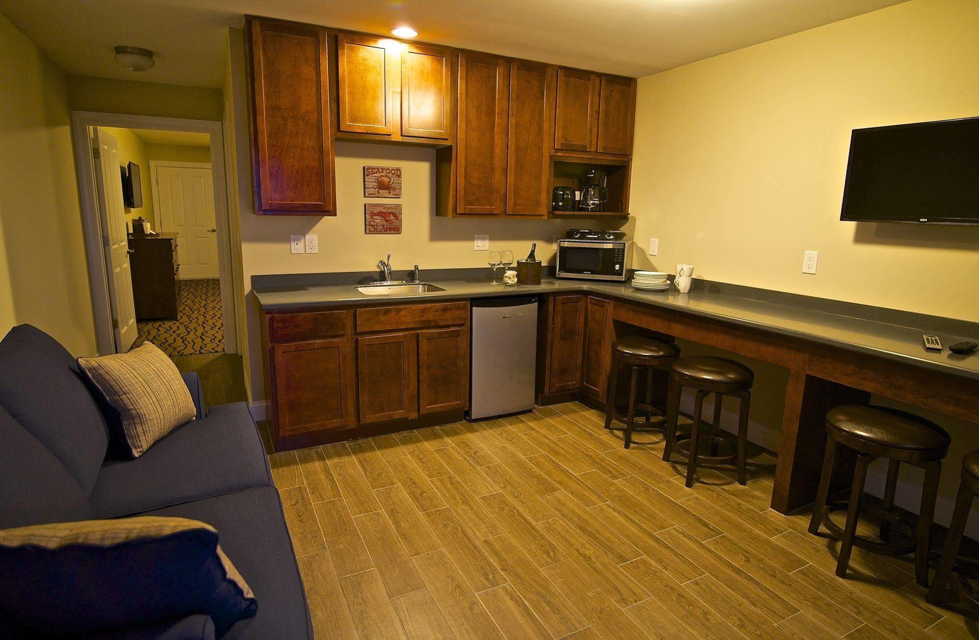 The Pelham Resort Motel Hampton Exterior foto